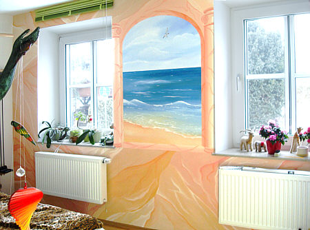 © Regina F. Rau: Wandgemälde 1: Marmorwand - mit Säulenumrahmtem Ausblick auf den Strand und das Meer