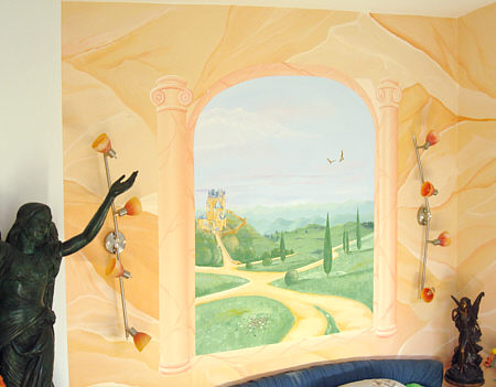© Regina F. Rau: Wandgemälde 1: Marmorwand - mit Säulenumrahmtem Ausblick auf  die Toskana mit Burg