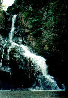 Am oberen Wasserfall