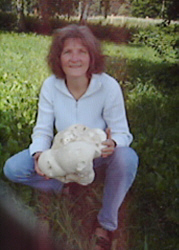 Regina F. Rau: 2007 Regina mit Schatzfund