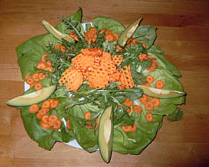 © Regina F. Rau:  bunter Karotten-Salat-Teller